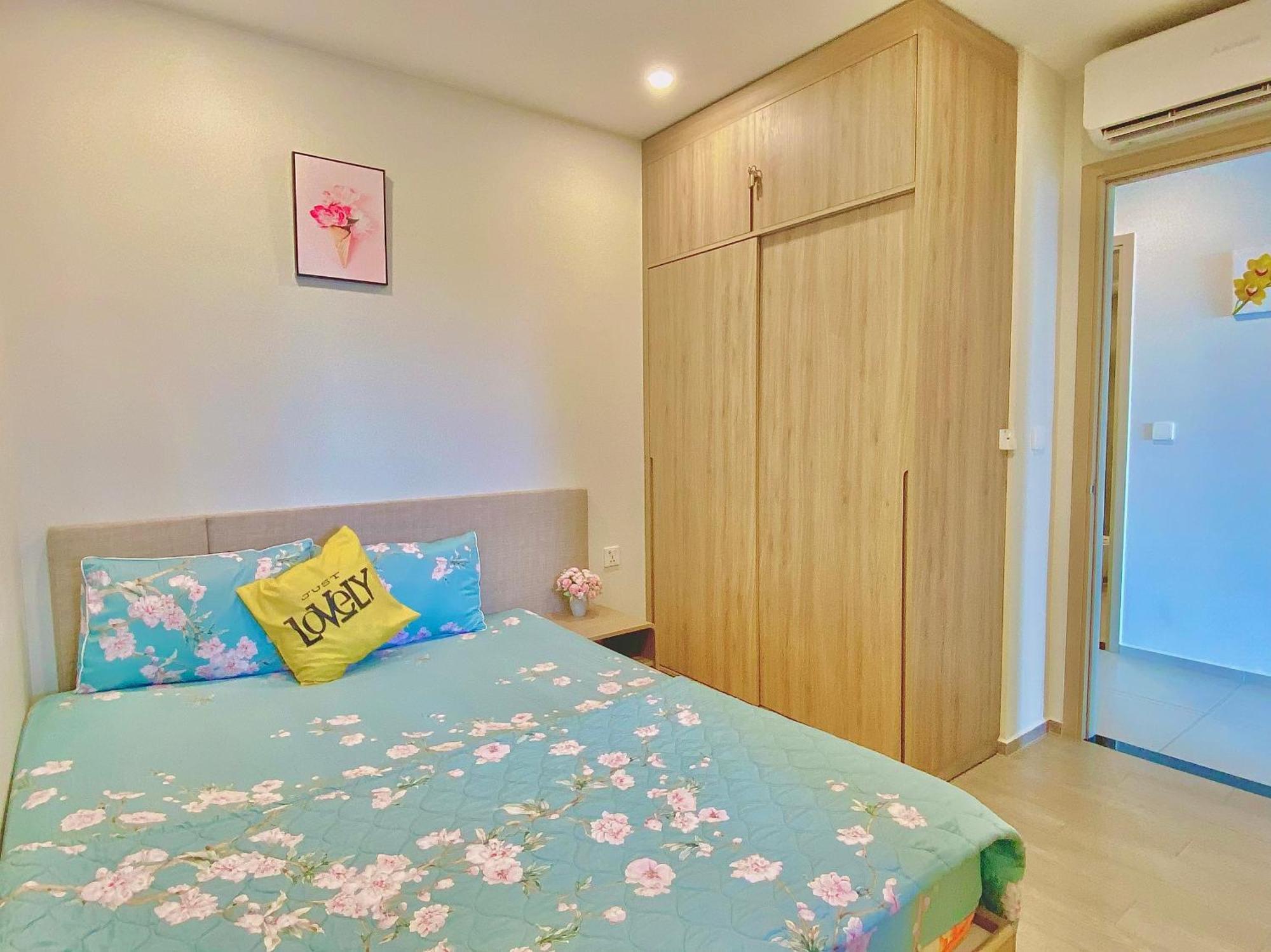 The Song 5 Star - Windy's Apartment *